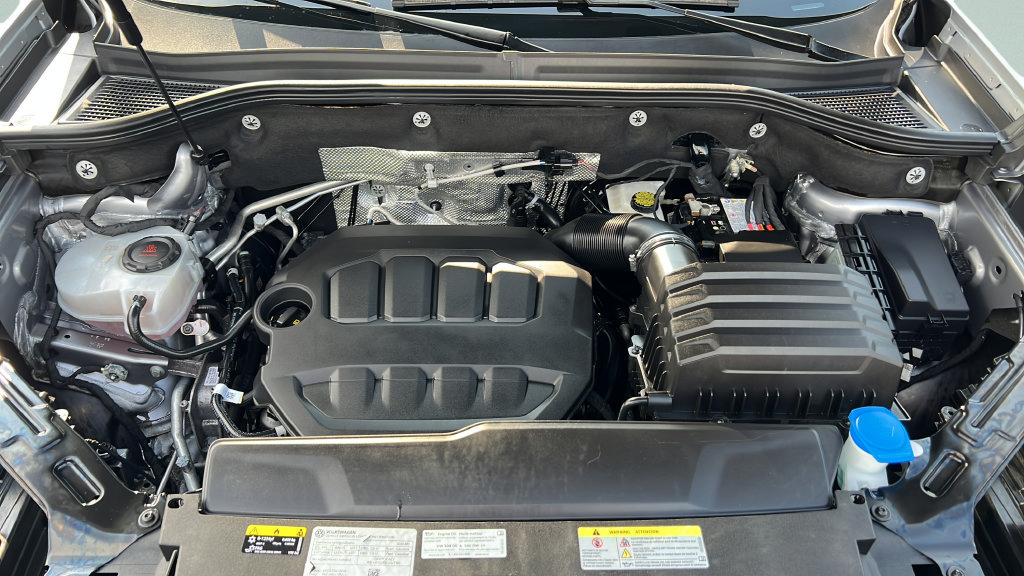 Used 2024 Volkswagen Atlas SEL Premium R-Line AWD/4WD image 29