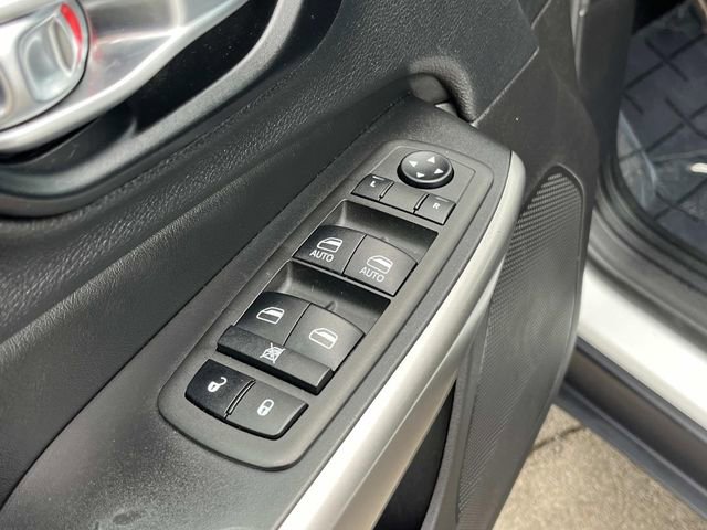 Used 2021 Jeep Cherokee Latitude Lux 80th Anniv w/ Quick Order Package 26U 80TH image 17