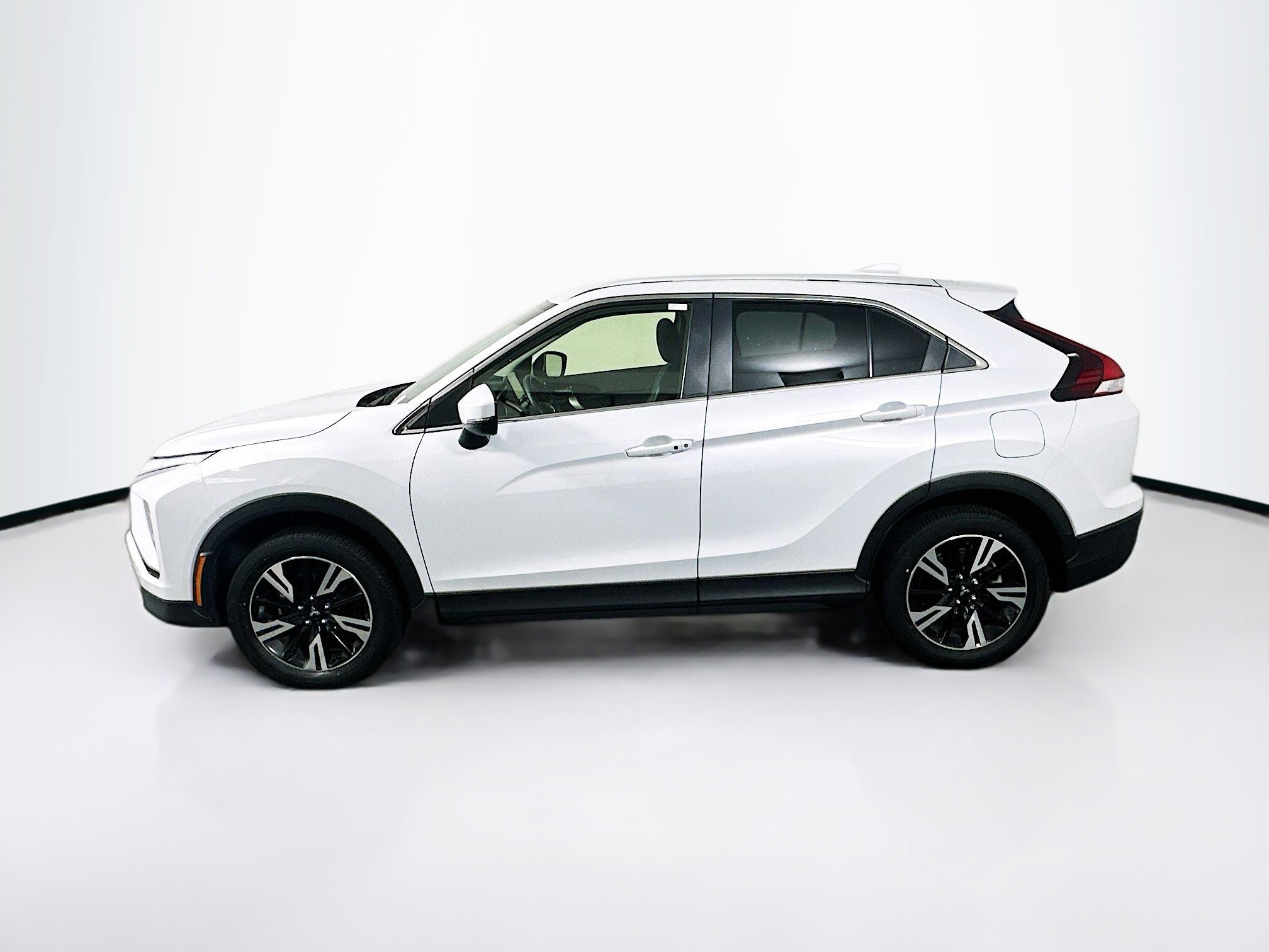 Used 2025 Mitsubishi Eclipse Cross SE AWD/4WD image 4