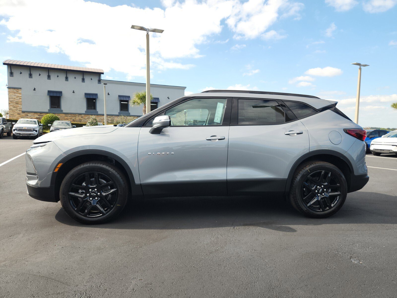 New 2025 Chevrolet Blazer LT image 3