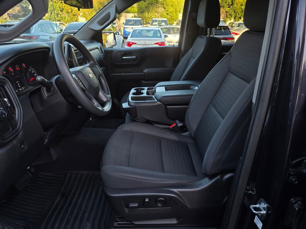 Used 2023 Chevrolet Silverado 1500 Custom image 17