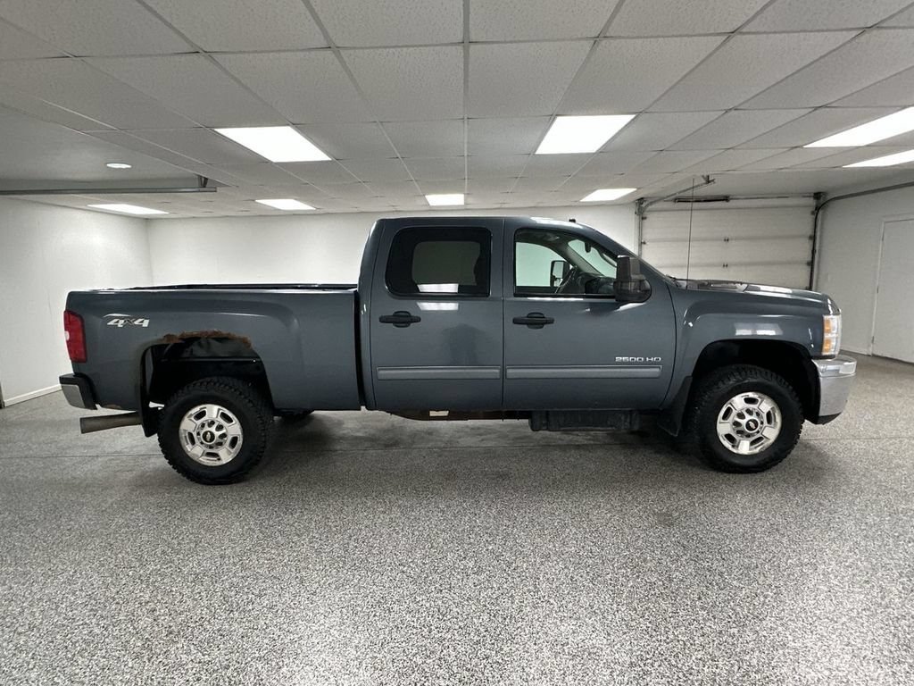 Used 2014 Chevrolet Silverado 2500 LT w/ Interior Plus Package AWD/4WD image 9