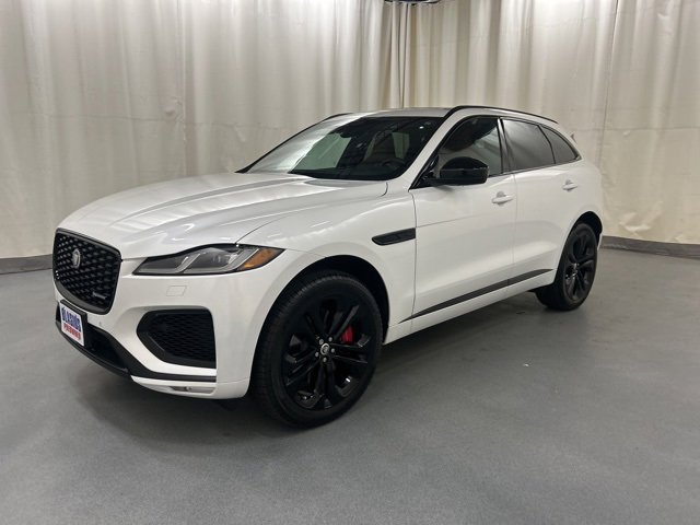 Used 2025 Jaguar F-PACE R-Dynamic S image 2