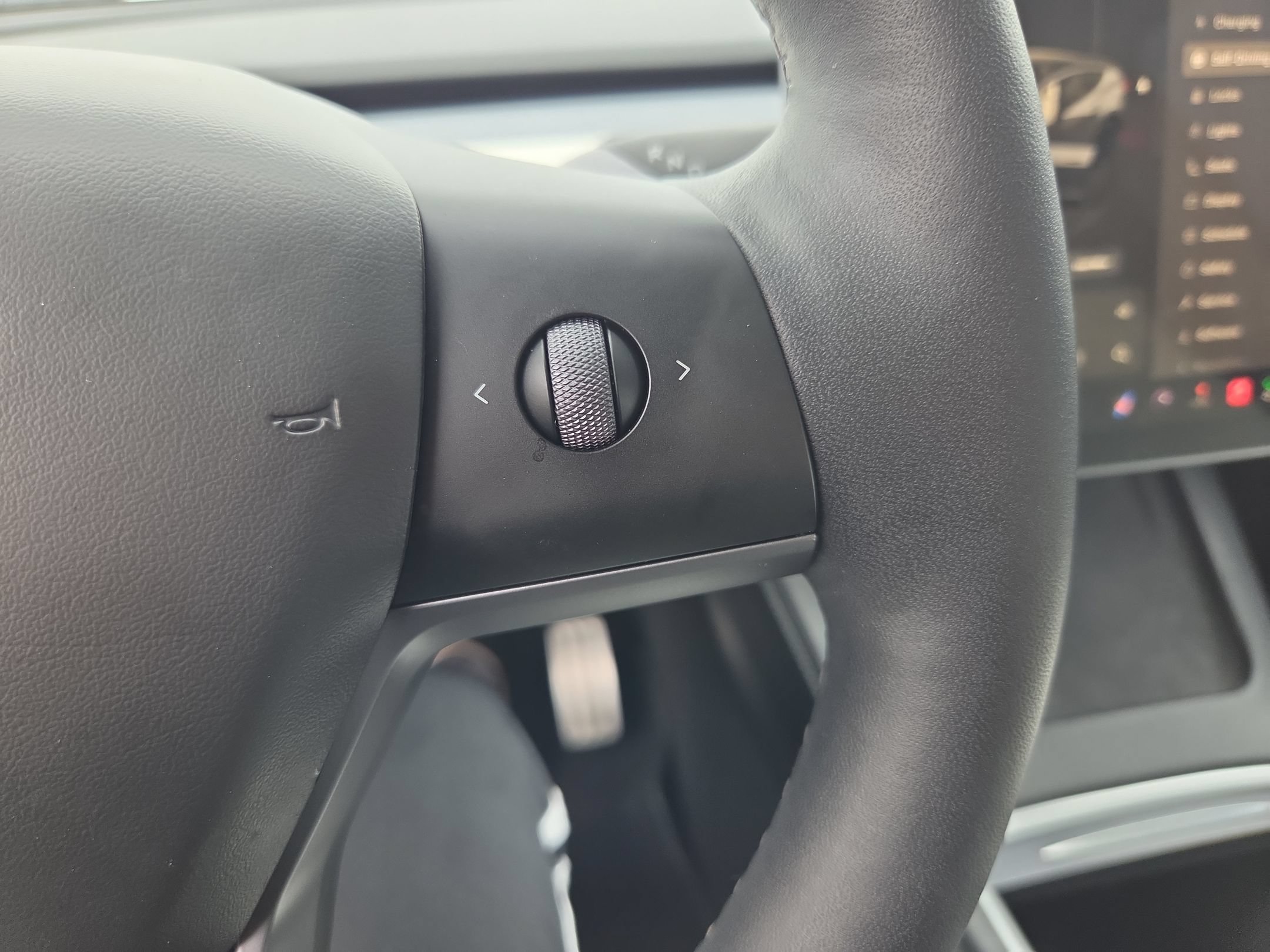 Used 2024 Tesla Model Y Performance AWD/4WD image 20