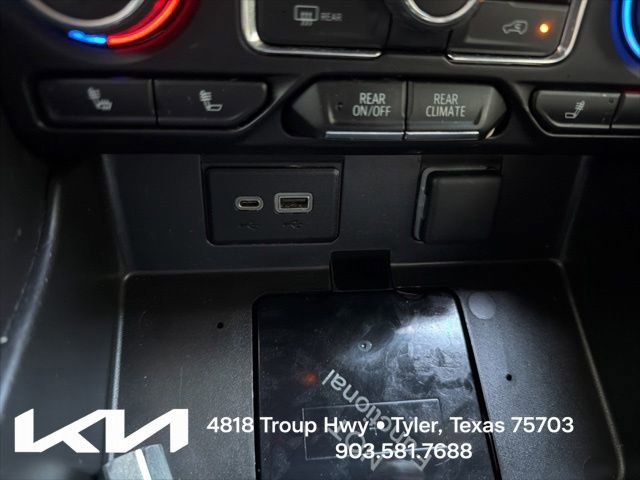 Used 2023 Chevrolet Suburban RST w/ Luxury Package RWD image 20
