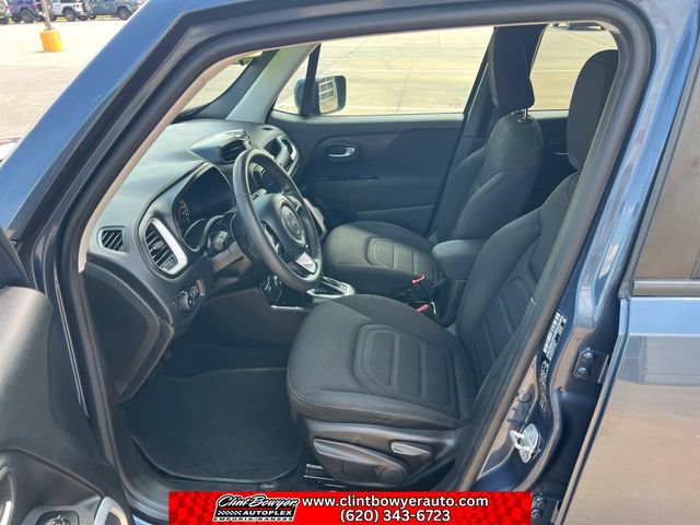 Used 2020 Jeep Renegade Latitude AWD/4WD image 10