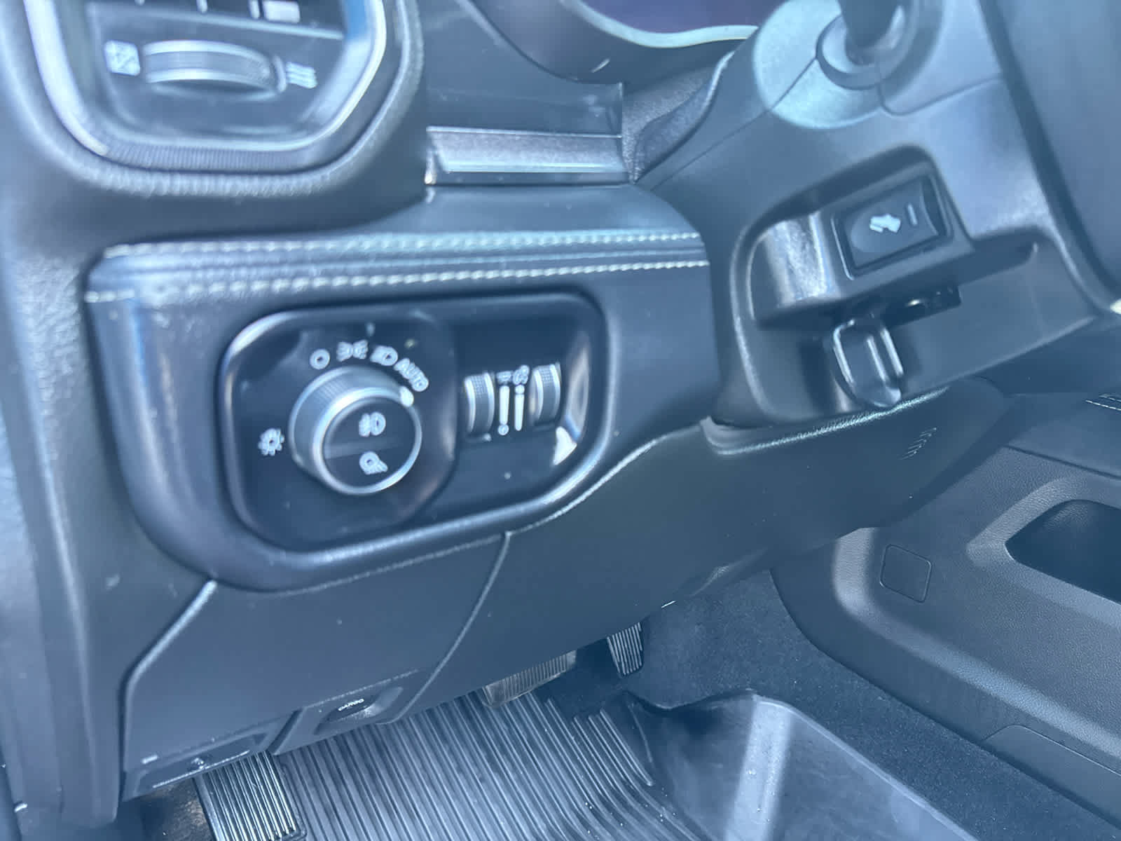 Used 2023 RAM 2500 Rebel w/ Level 2 Equipment Group AWD/4WD image 18