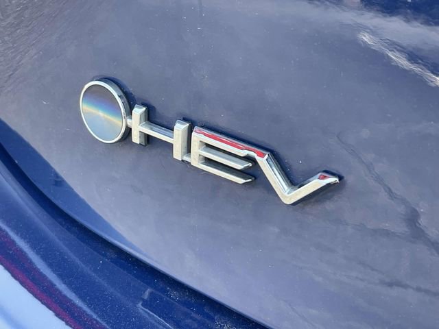 Used 2025 Toyota Camry SE image 9