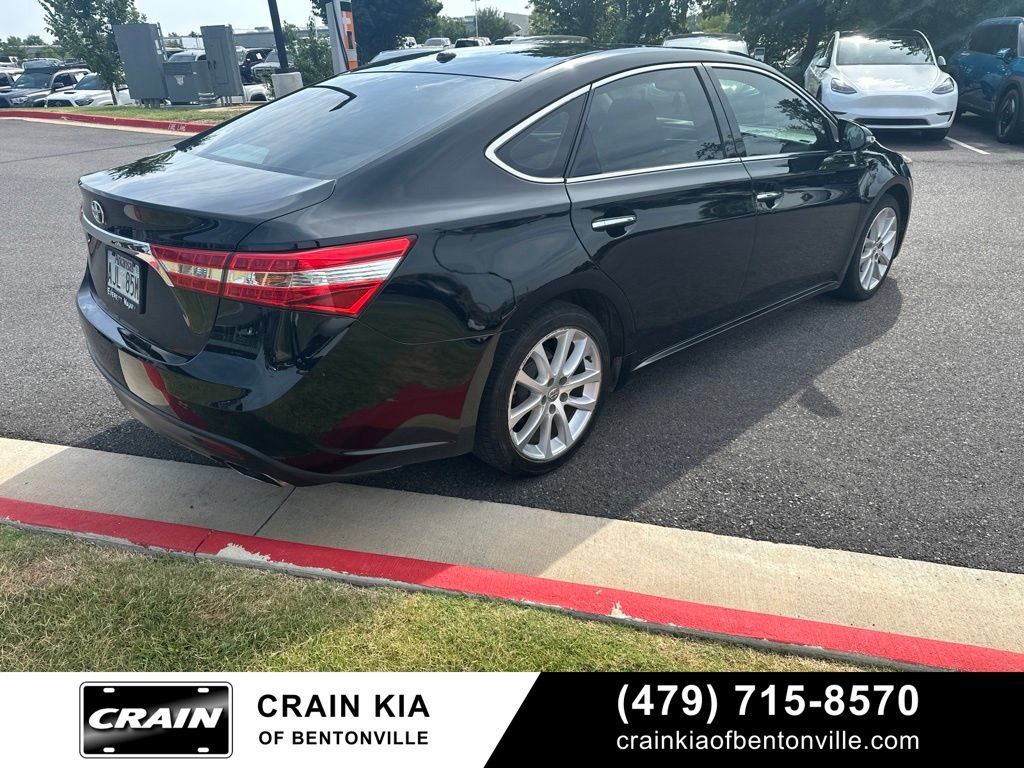 Used 2013 Toyota Avalon XLE Touring FWD image 5