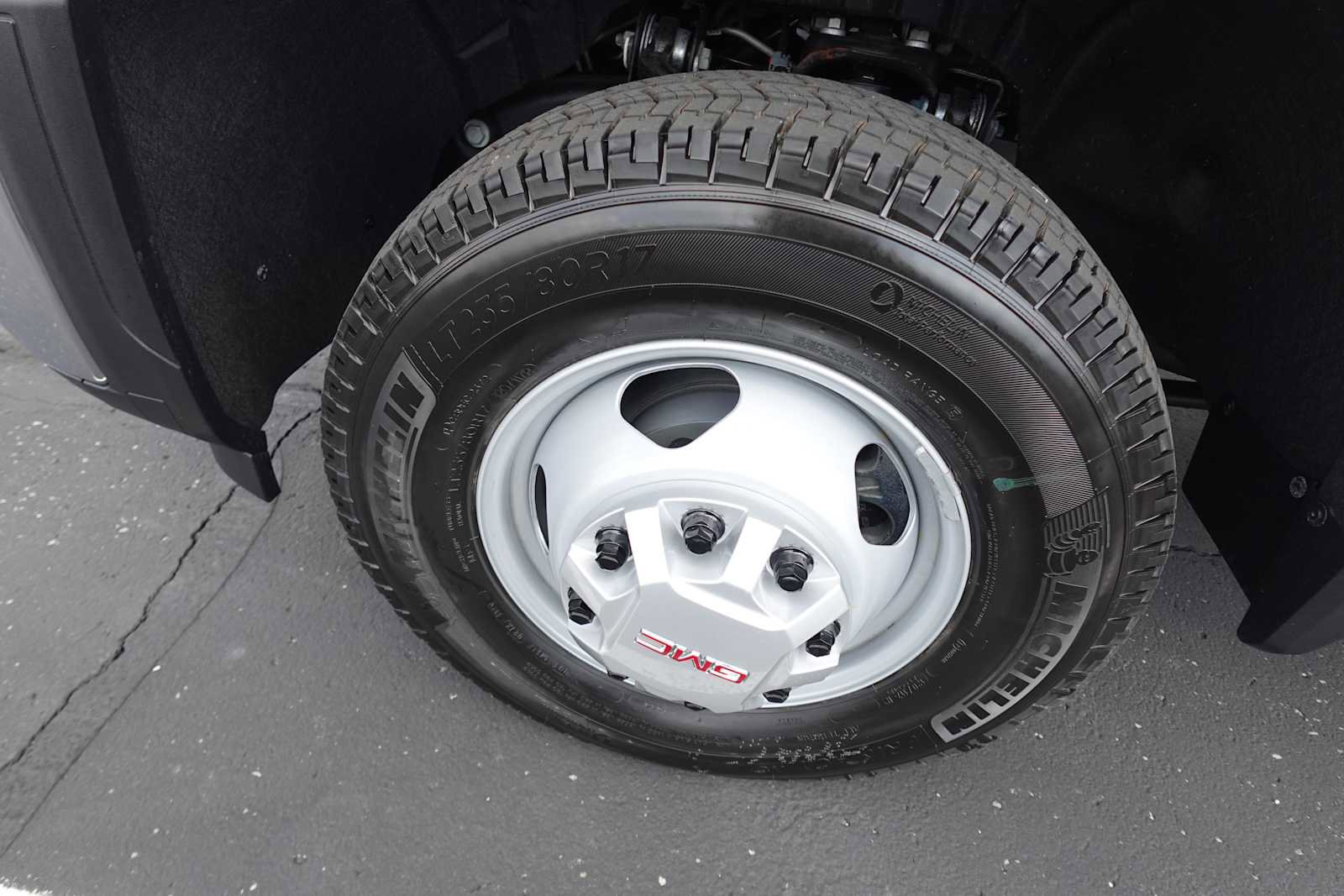 New 2026 GMC Sierra 3500 Pro w/ Convenience Package RWD image 32