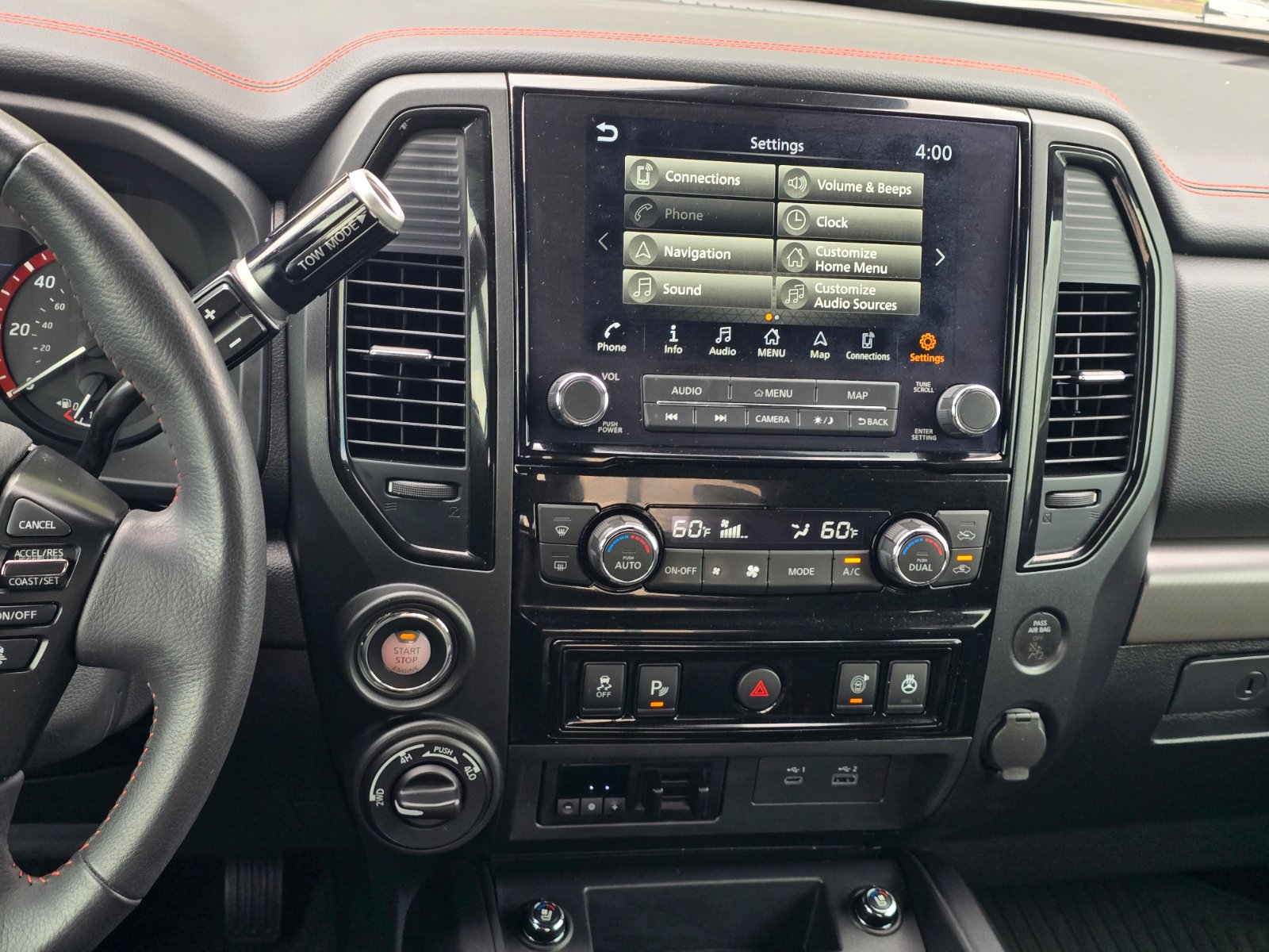 Used 2024 Nissan Titan PRO-4X w/ Pro-4x Convenience Package AWD/4WD image 17