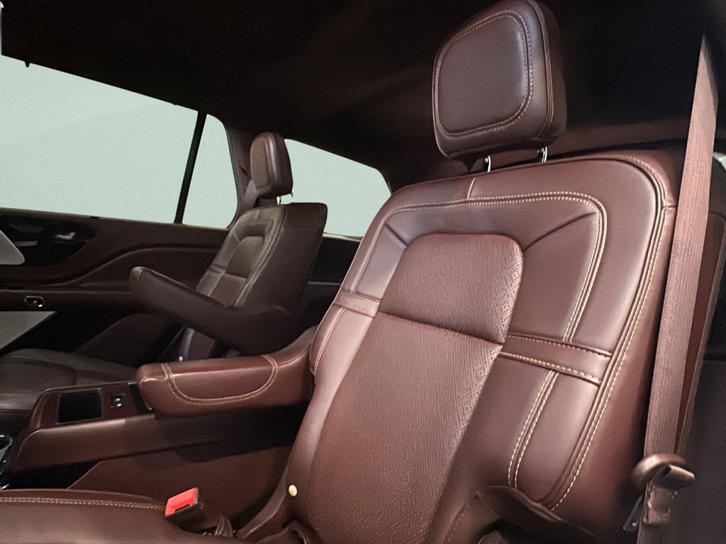 Used 2022 Lincoln Aviator Black Label Grand Touring image 11