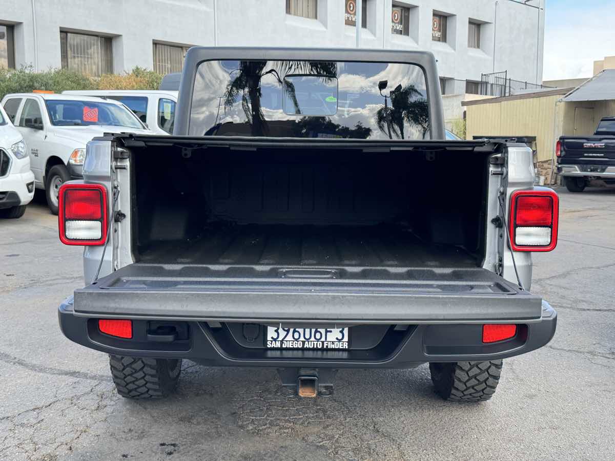 Used 2021 Jeep Gladiator Sport AWD/4WD image 17