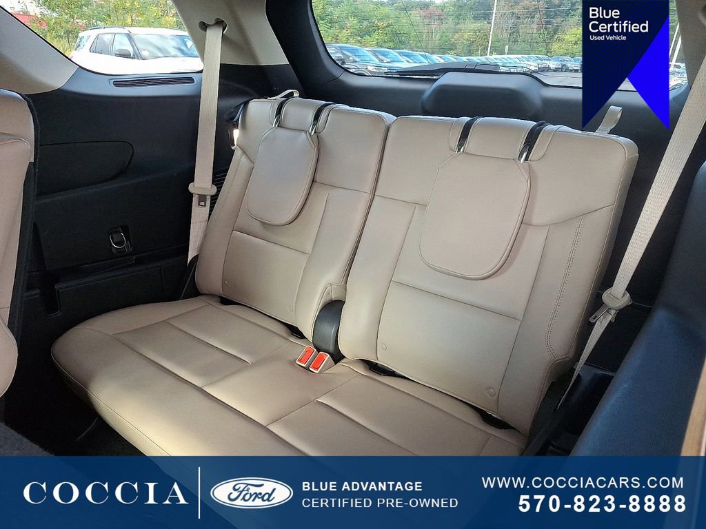 Certified 2022 Ford Explorer XLT w/ Equipment Group 202A image 10