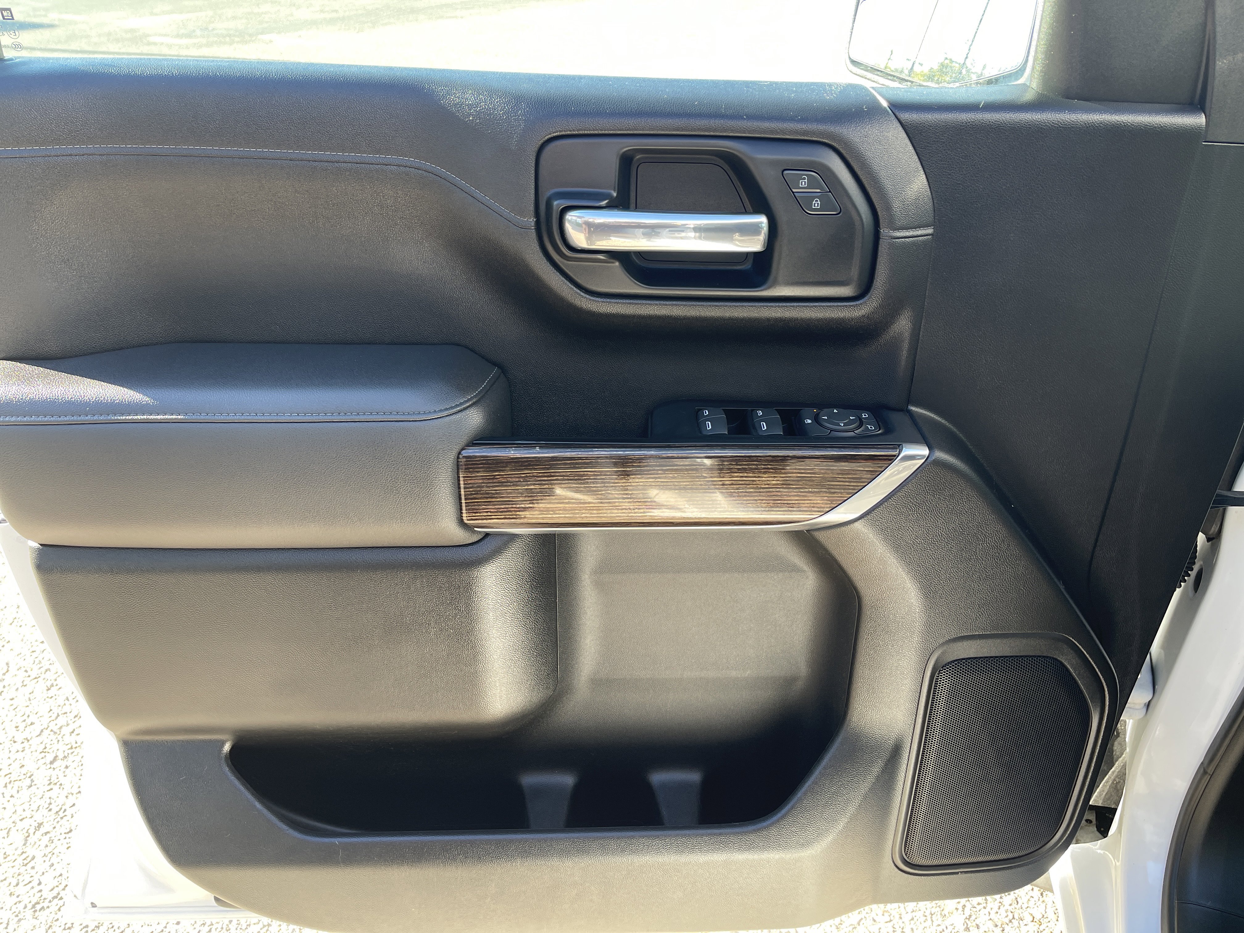 Used 2019 GMC Sierra 1500 Elevation w/ Elevation Value Package AWD/4WD image 12
