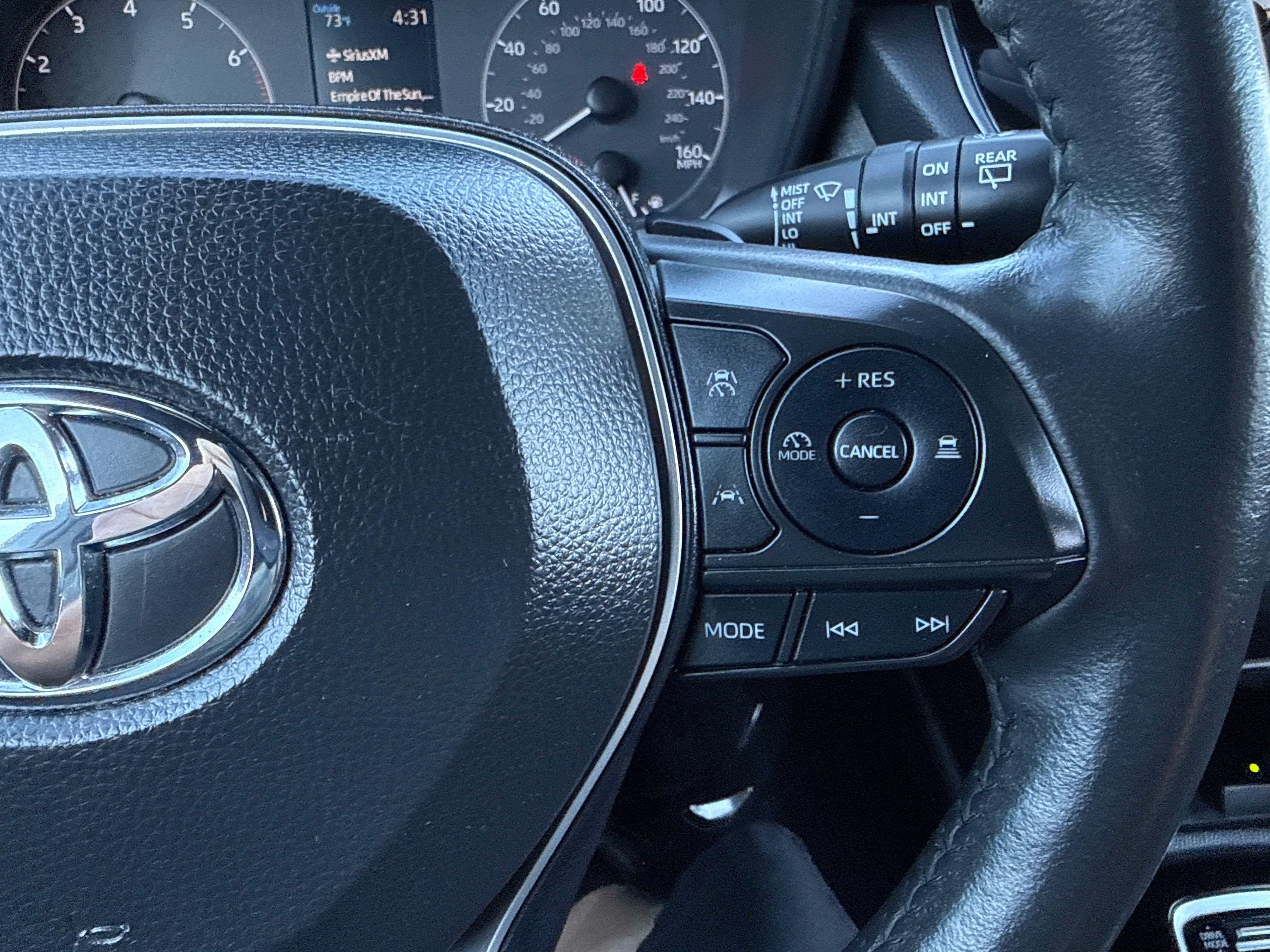 Used 2024 Toyota Corolla Cross AWD Hybrid image 25