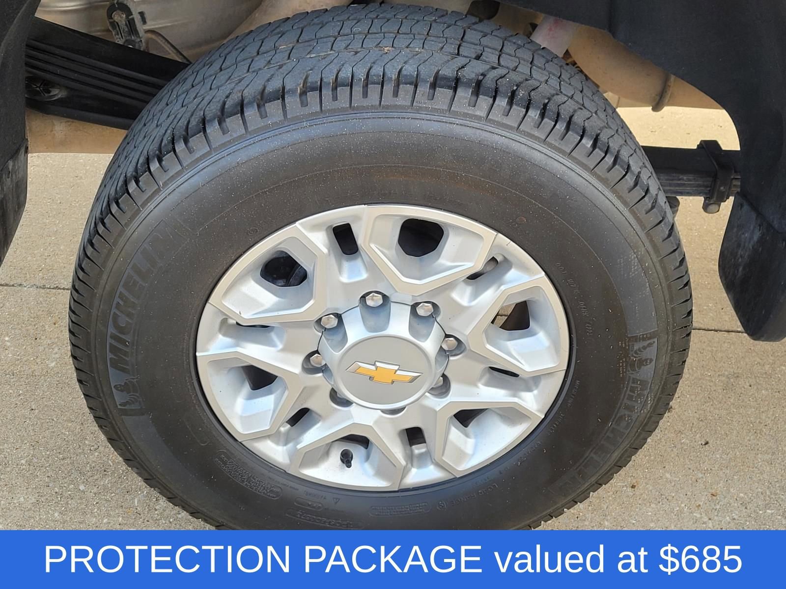 Used 2024 Chevrolet Silverado 2500 LT AWD/4WD image 7