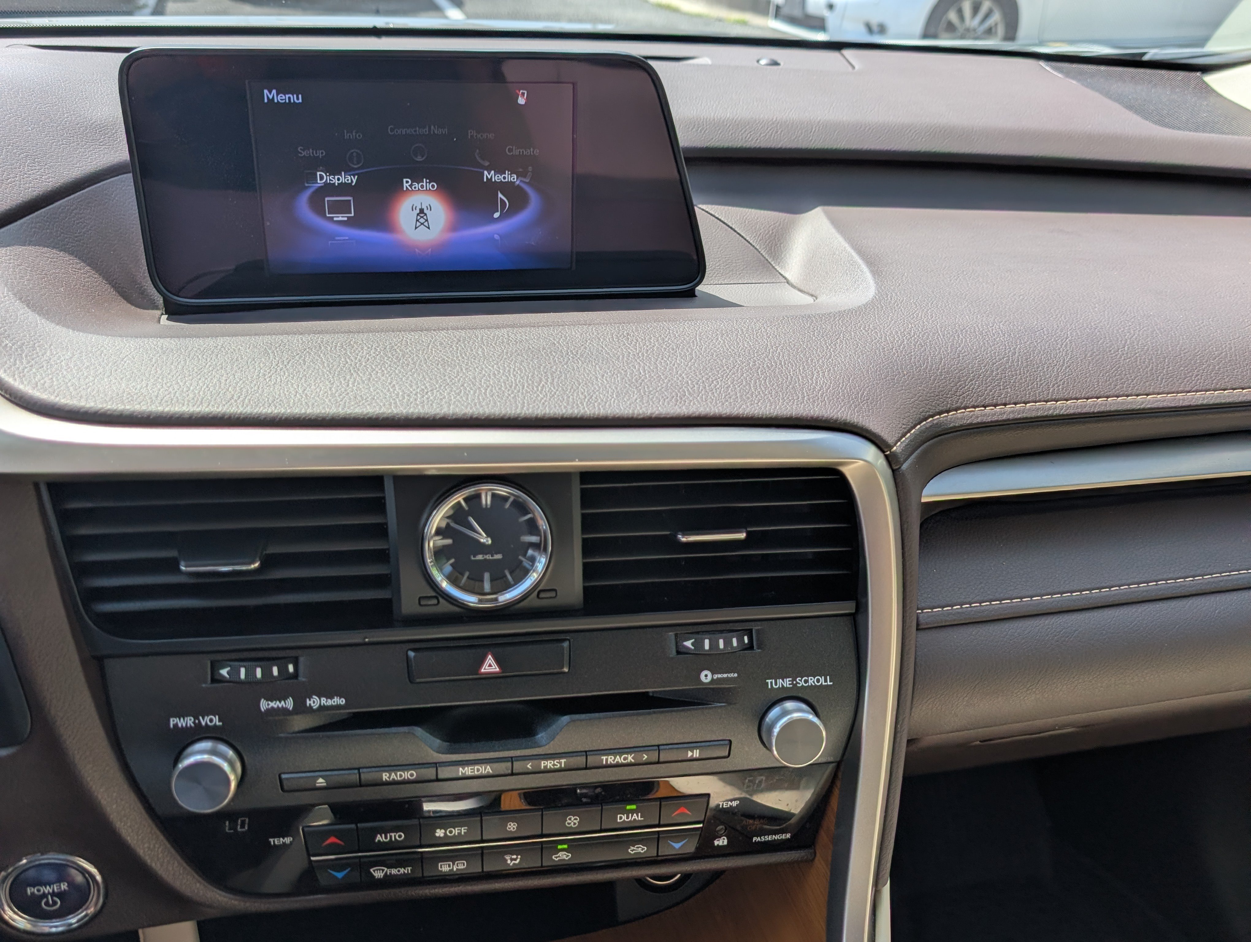 Used 2018 Lexus RX 450h AWD w/ Premium Package image 30