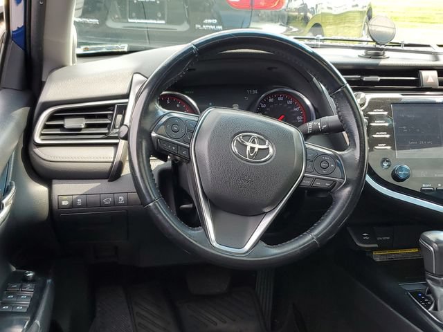 Used 2019 Toyota Camry XSE w/ Navigation Package FWD image 11