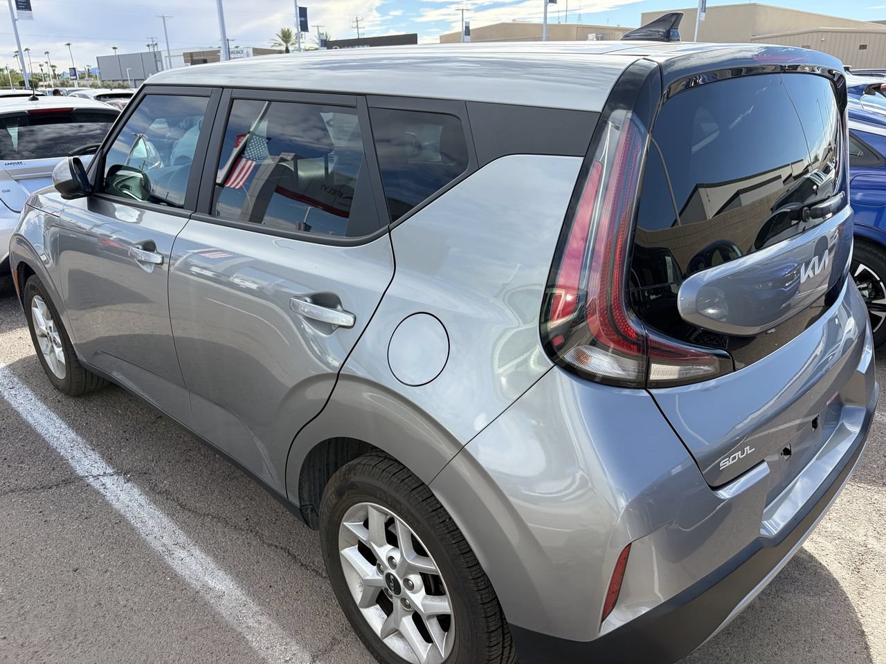 Certified 2025 Kia Soul LX w/ LX Technology Package FWD image 8
