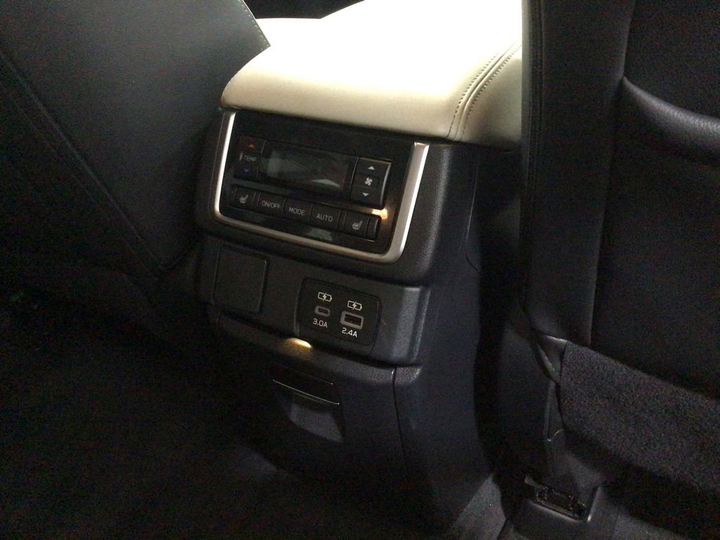 Used 2024 Subaru Ascent Limited AWD/4WD image 30