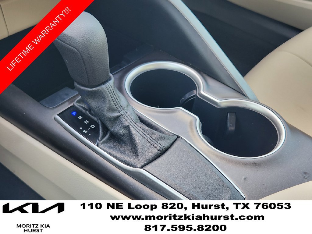 Used 2021 Toyota Camry LE FWD image 9