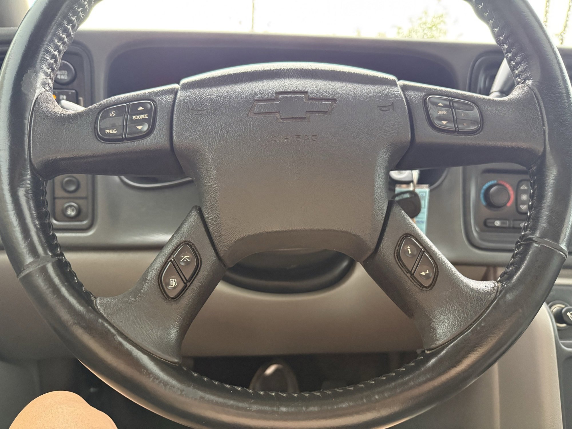 Used 2005 Chevrolet Avalanche Z71 w/ Sun And Sound Package image 20