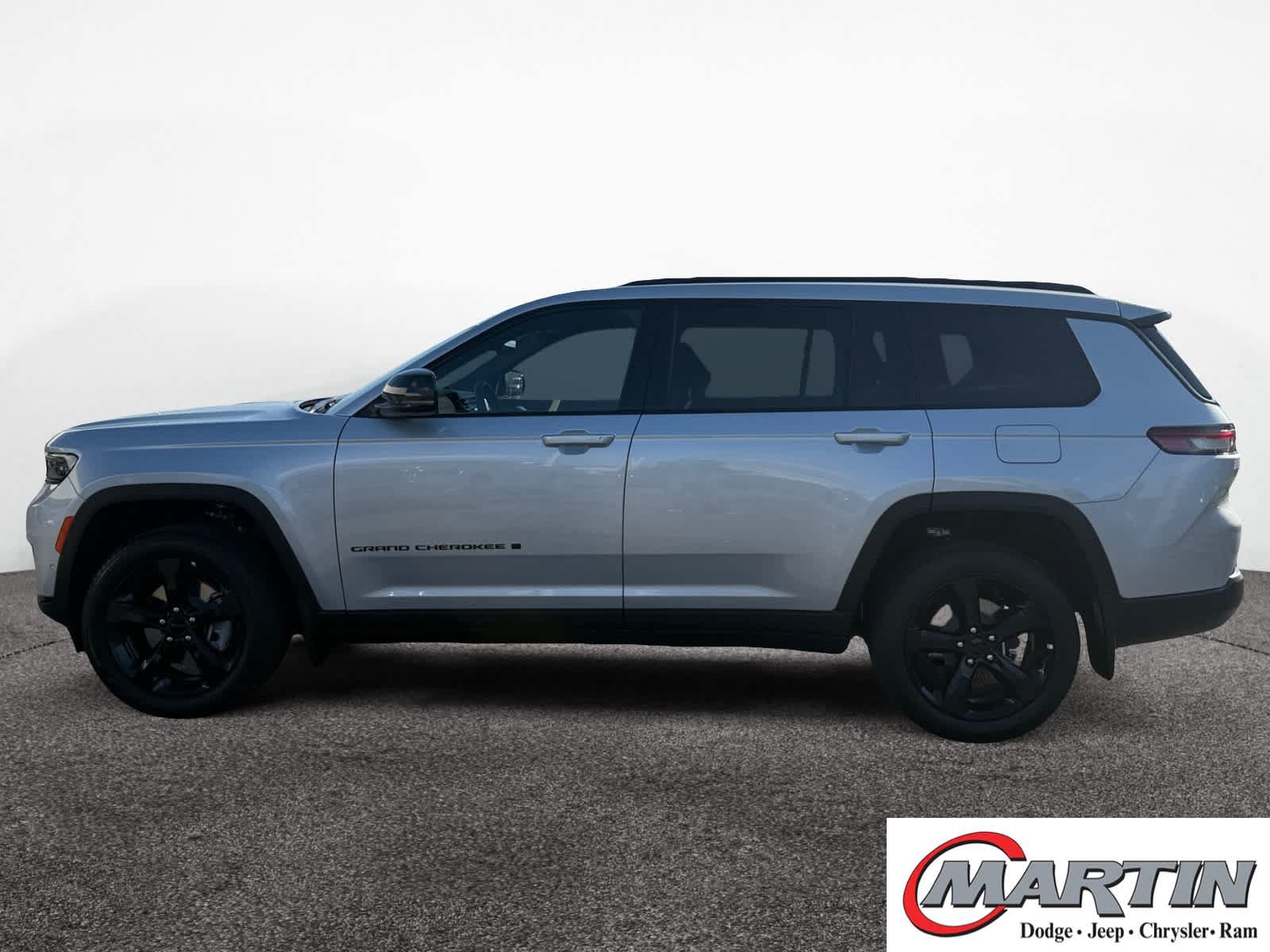 New 2025 Jeep Grand Cherokee L Limited w/ Luxury Tech Group II AWD/4WD image 2