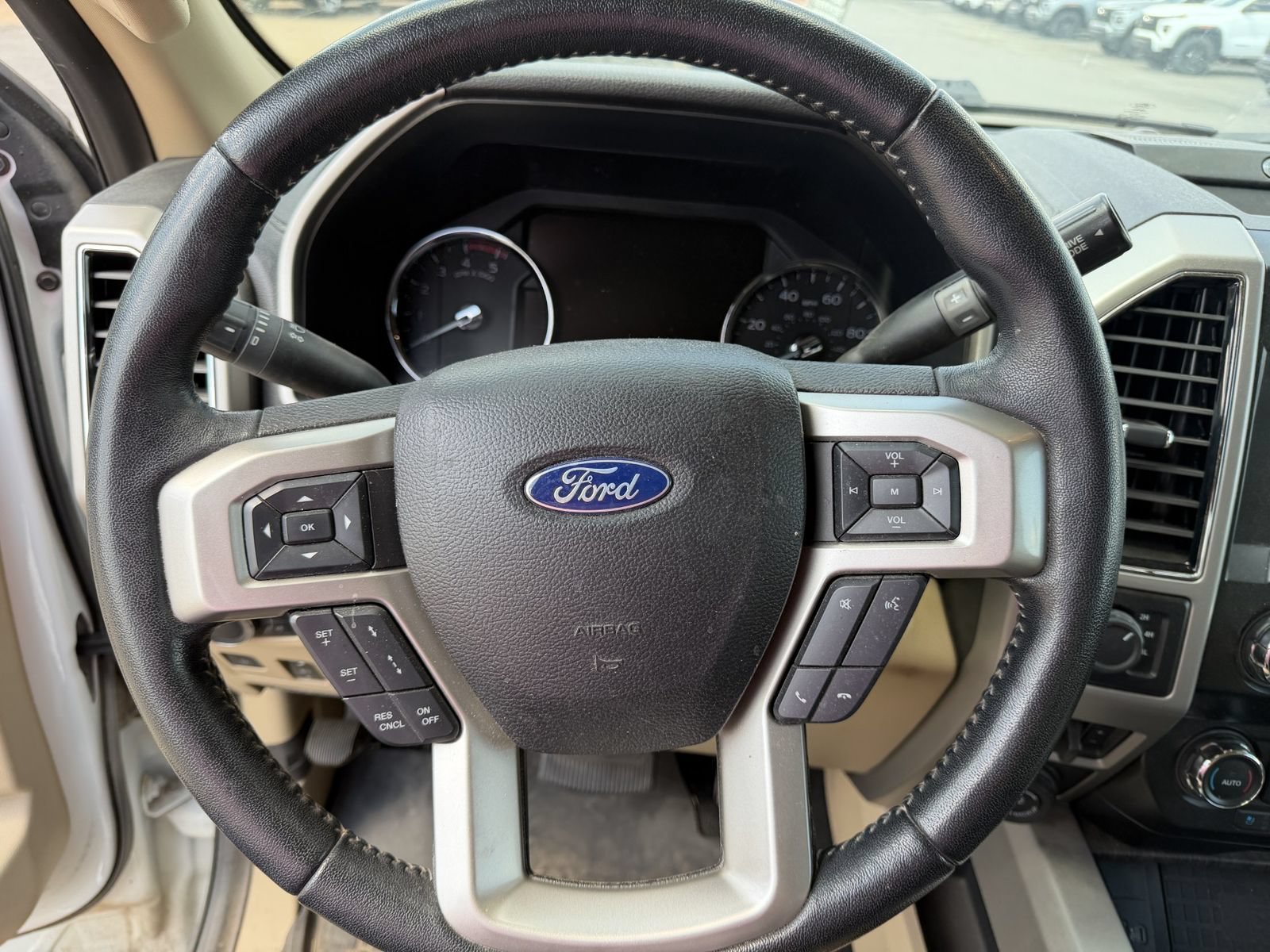 Used 2021 Ford F250 Lariat w/ Lariat Ultimate Package AWD/4WD image 6