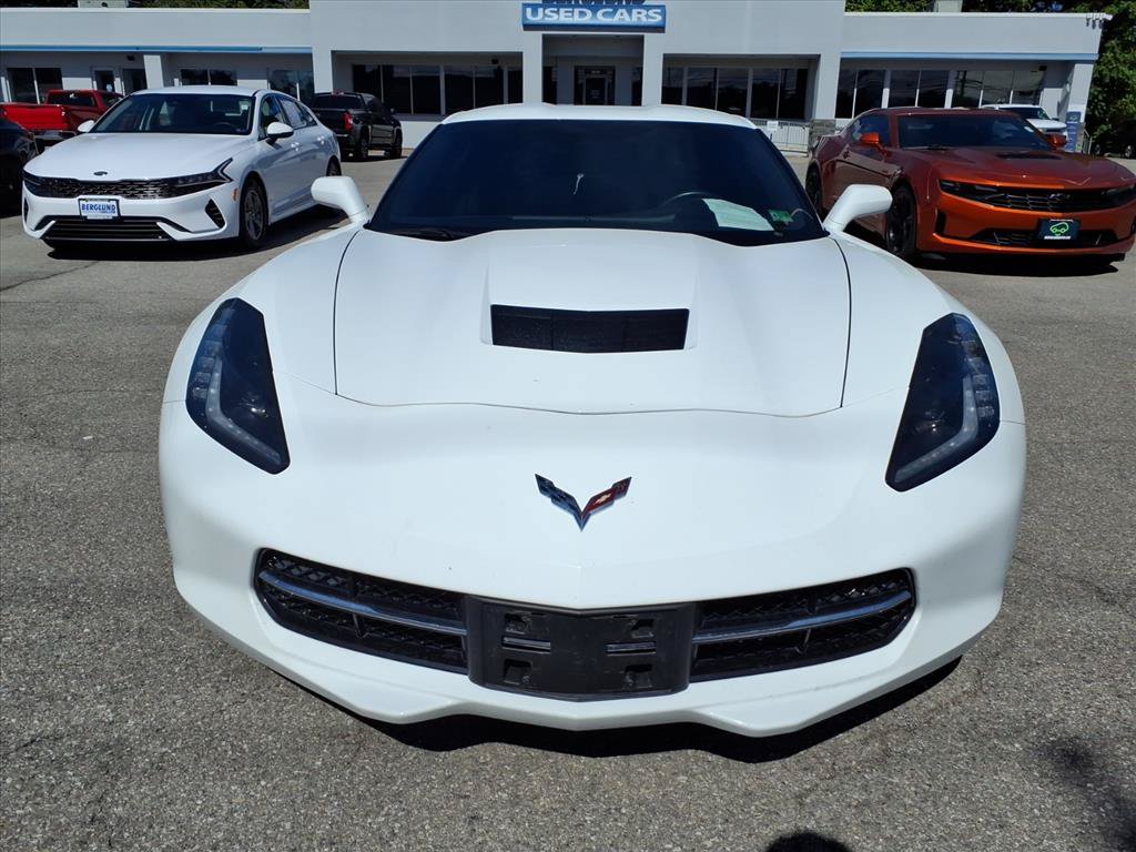 Used 2019 Chevrolet Corvette Stingray Coupe w/ 1LT RWD image 9