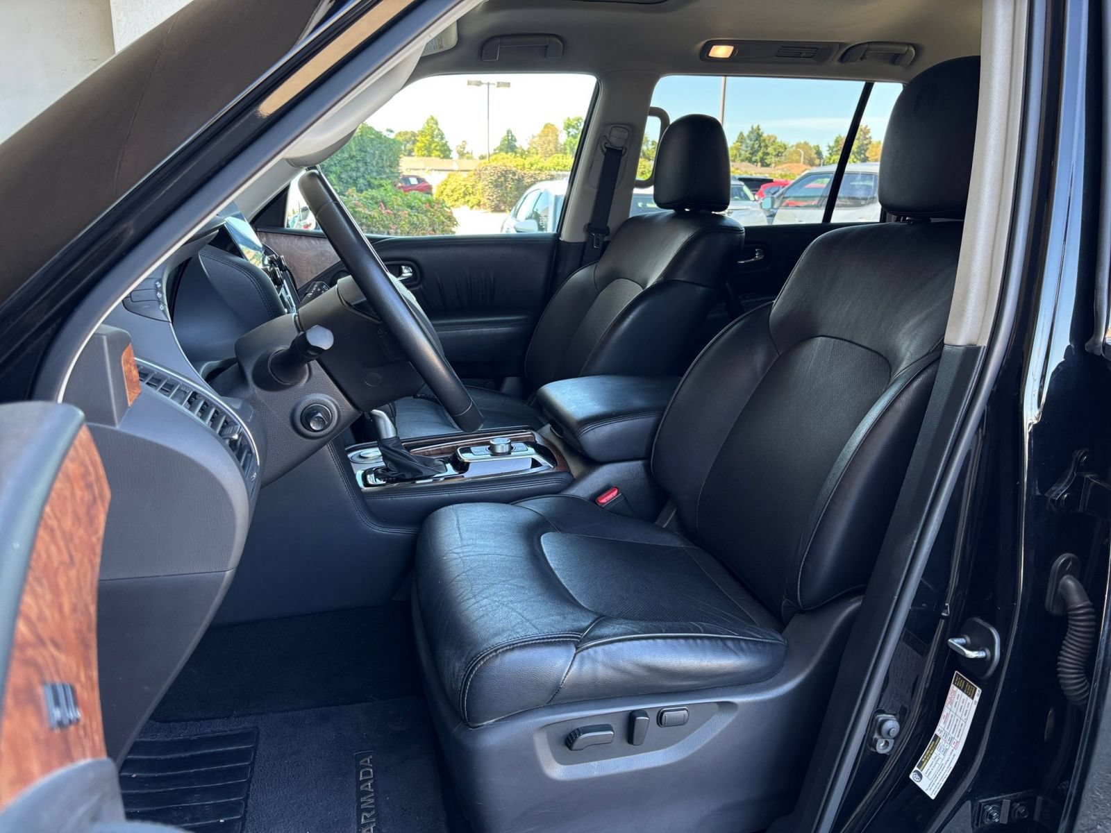 Used 2024 Nissan Armada SL RWD image 40
