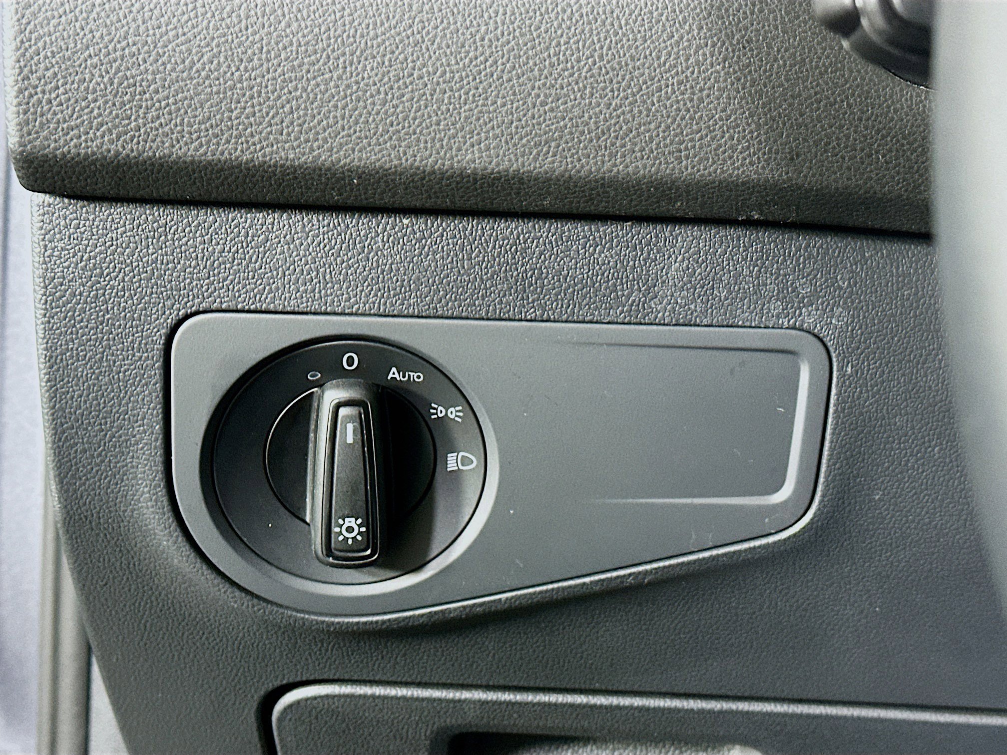 Used 2024 Volkswagen Tiguan S image 17