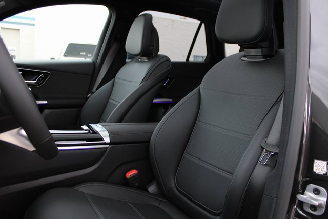 New 2025 Mercedes-Benz GLC 300 4MATIC image 28