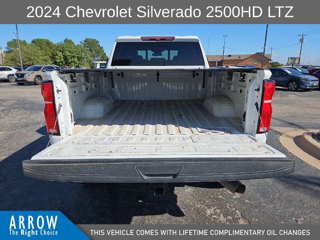 Used 2024 Chevrolet Silverado 2500 LTZ w/ LTZ Convenience Package AWD/4WD image 18
