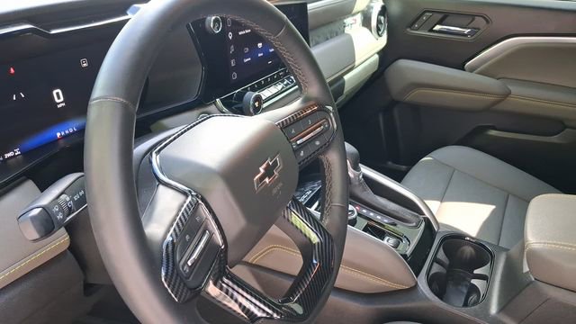 Used 2025 Chevrolet Colorado ZR2 AWD/4WD image 24