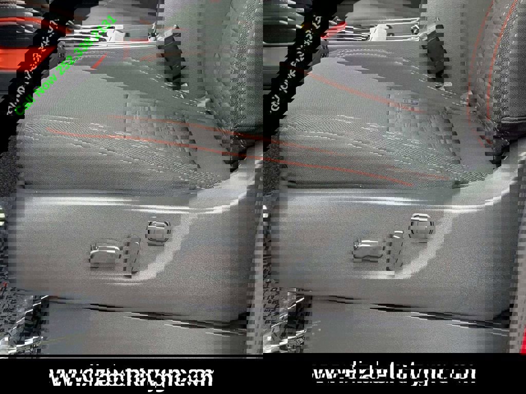 Used 2025 Nissan Frontier PRO-4X image 21