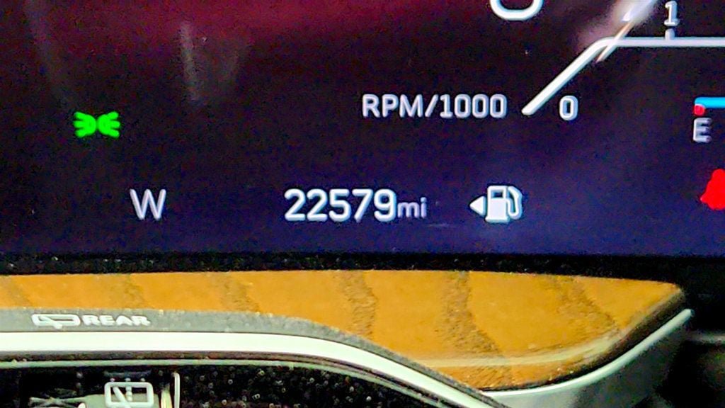 Used 2025 Cadillac Escalade Sport Platinum w/ LPO, ONYX Package AWD/4WD image 15