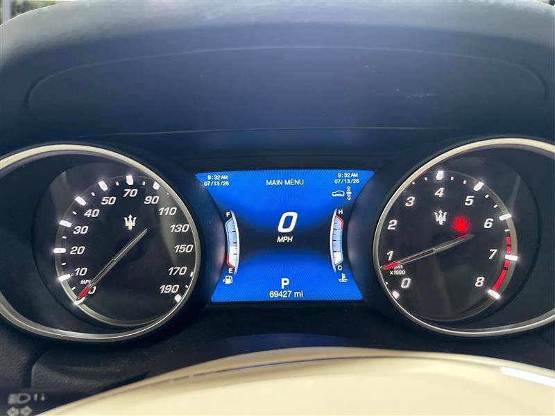 Used 2018 Maserati Levante AWD/4WD image 17