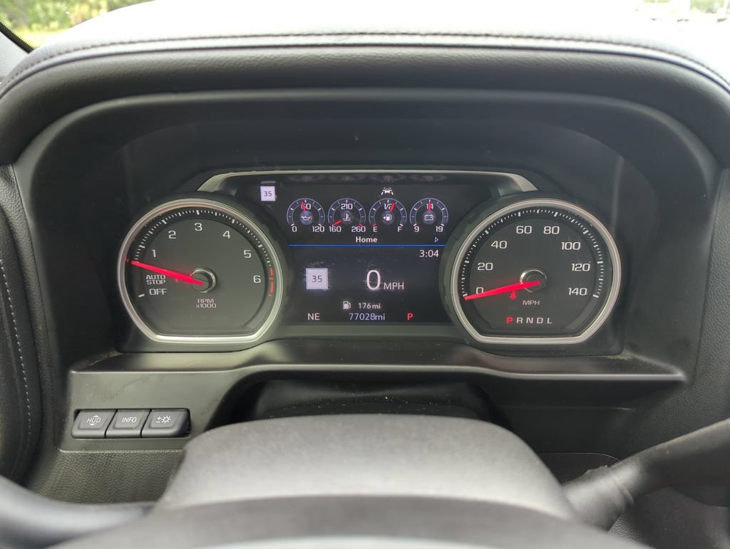 Used 2019 Chevrolet Silverado 1500 High Country w/ Technology Package RWD image 40
