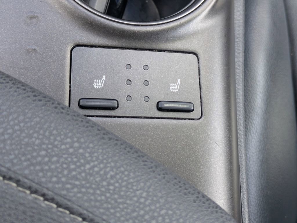 Used 2023 Toyota Camry XSE FWD image 22