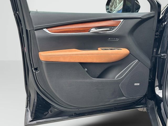 Used 2022 Cadillac XT5 Premium Luxury w/ Technology Package image 13