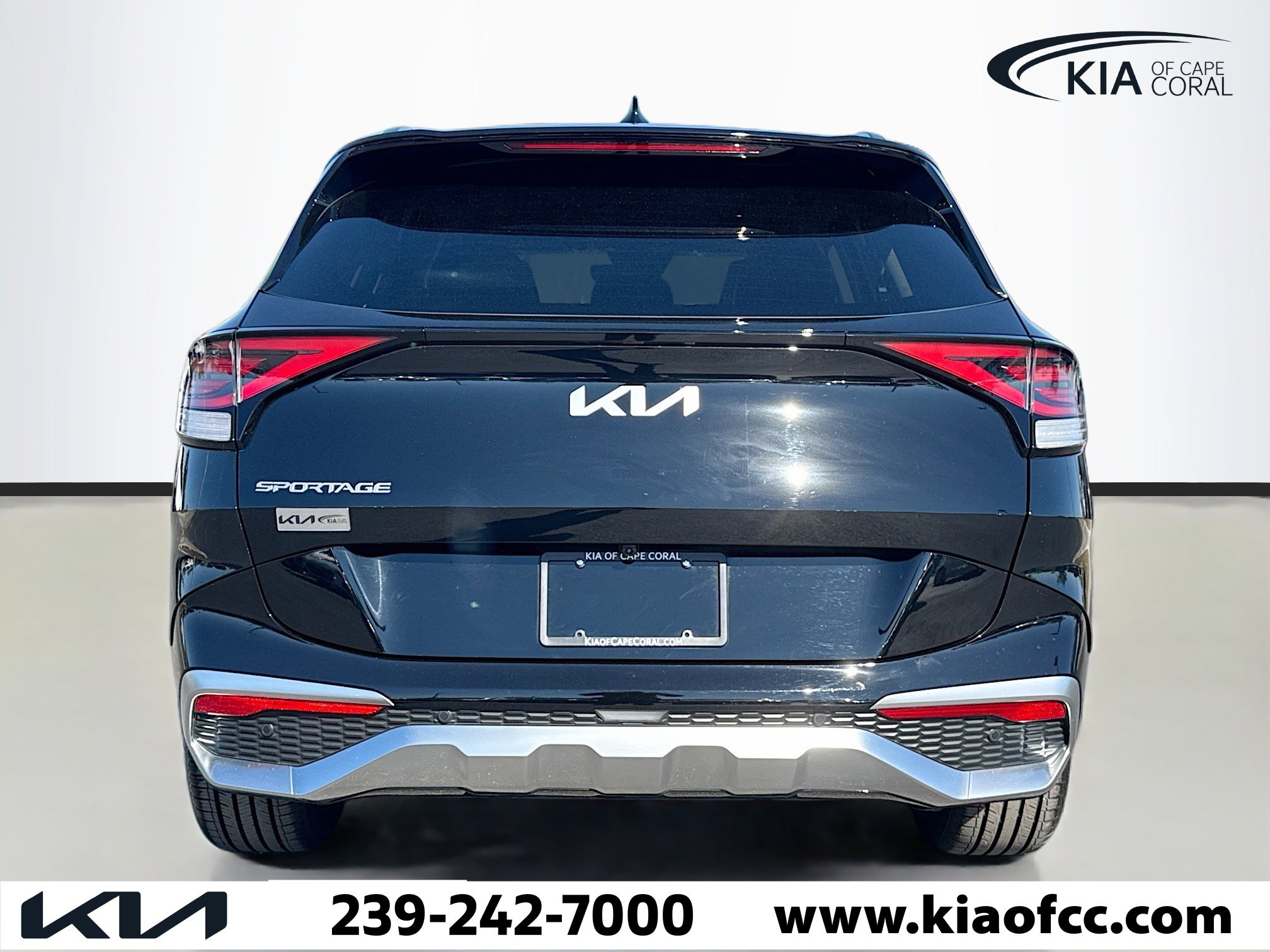 Certified 2025 Kia Sportage SX image 4