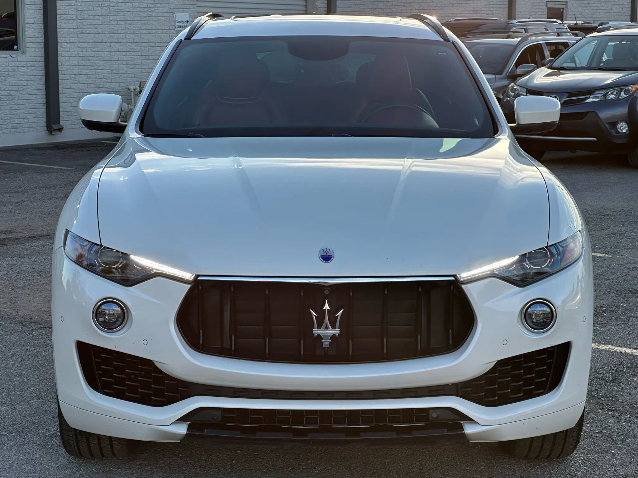 Used 2017 Maserati Levante w/ Sport Package image 9