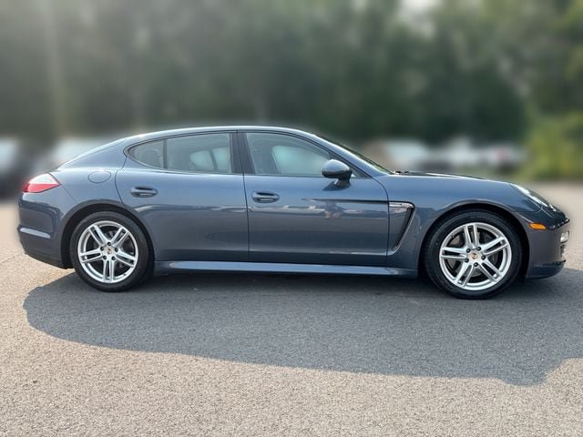Used 2011 Porsche Panamera 4 AWD/4WD image 9
