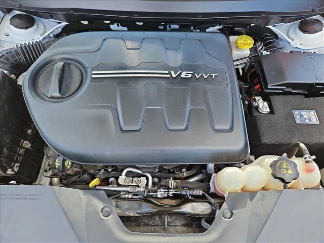 Used 2021 Jeep Cherokee Latitude Lux w/ Sun & Sound Group AWD/4WD image 23