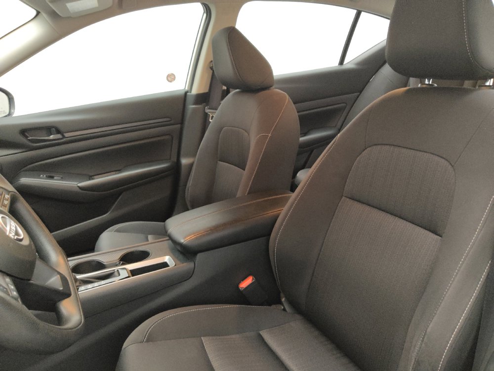 Used 2025 Nissan Altima 2.5 S FWD image 17