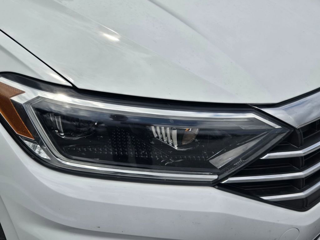 Used 2019 Volkswagen Jetta SEL Premium FWD image 5