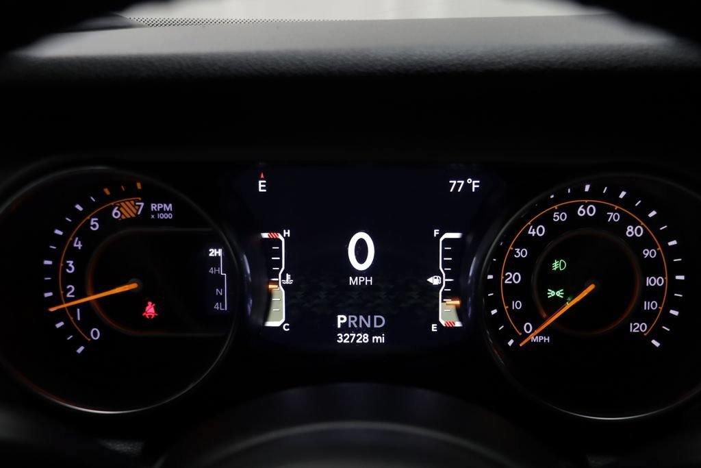 Used 2019 Jeep Wrangler Sport AWD/4WD image 8