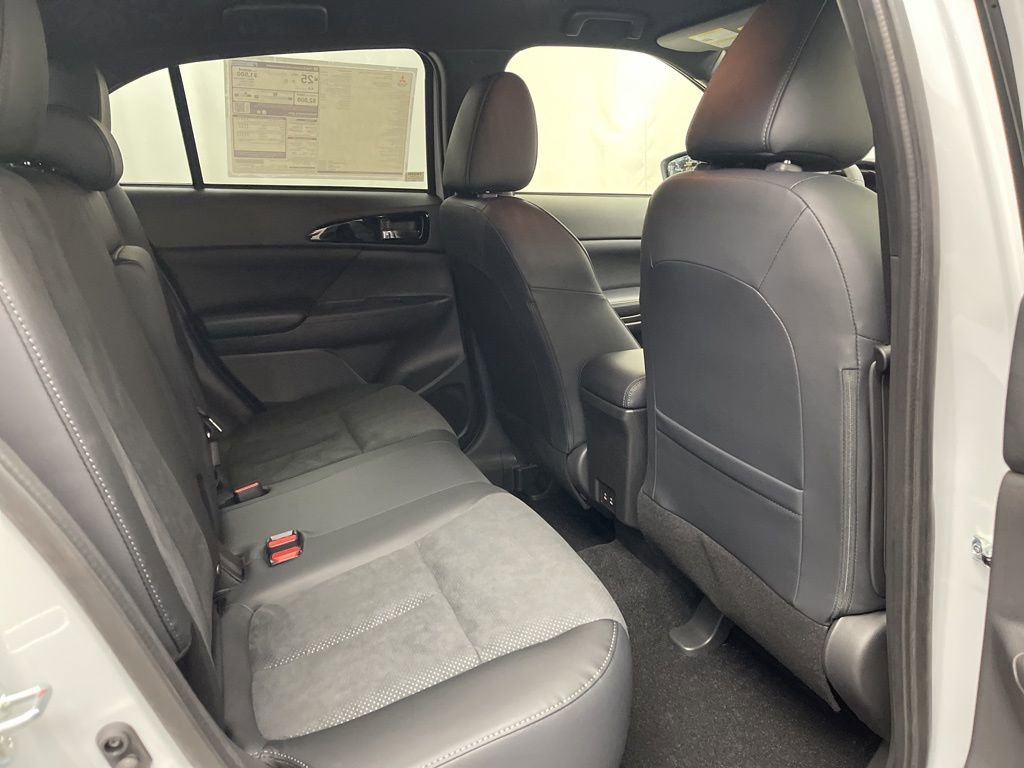 New 2026 Mitsubishi Eclipse Cross Black Edition image 32