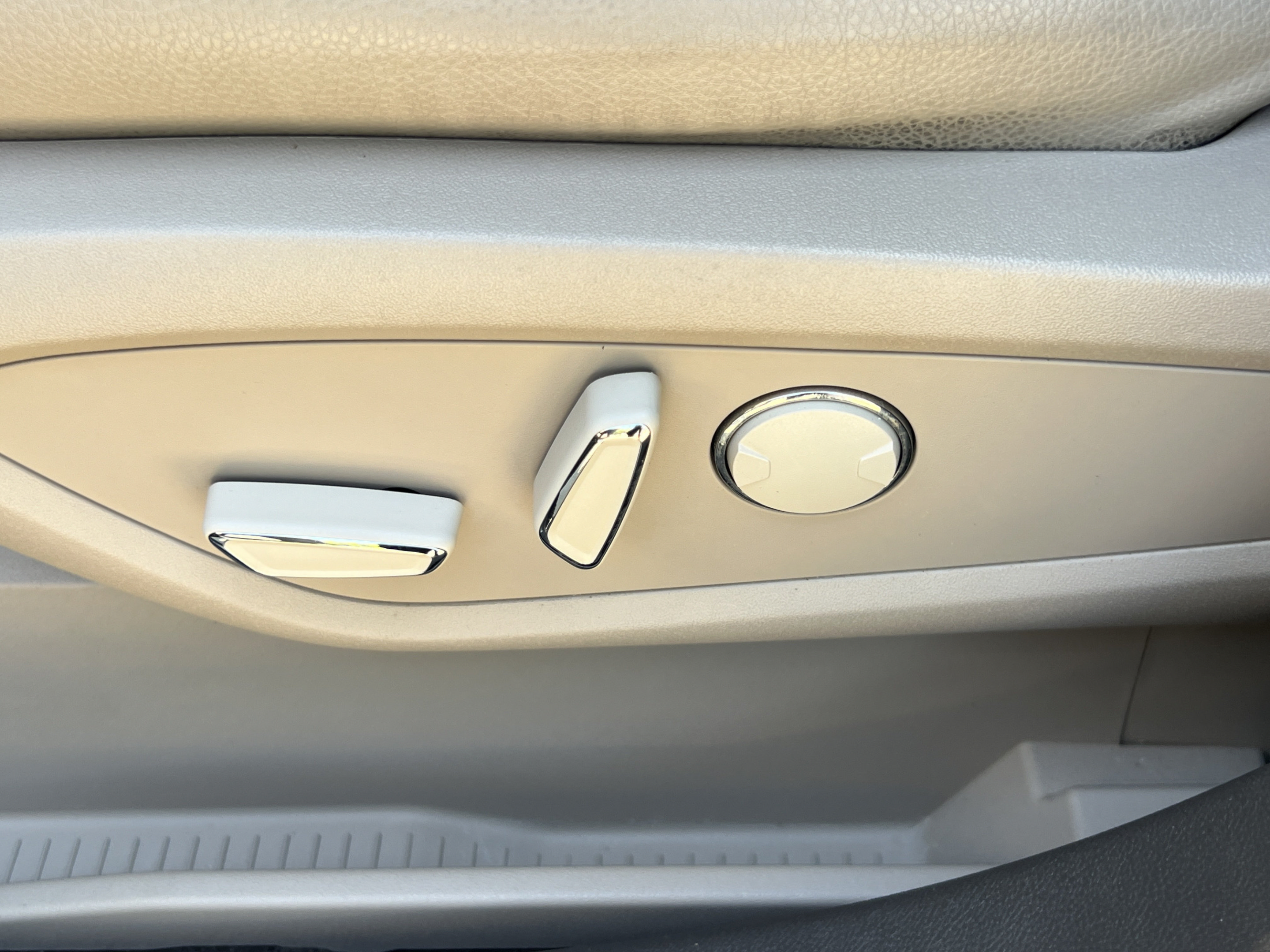 Used 2022 Lincoln Nautilus FWD image 10